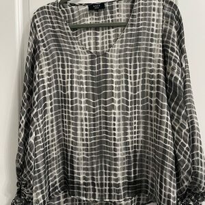 Vici Monochrome Patterned Blouse